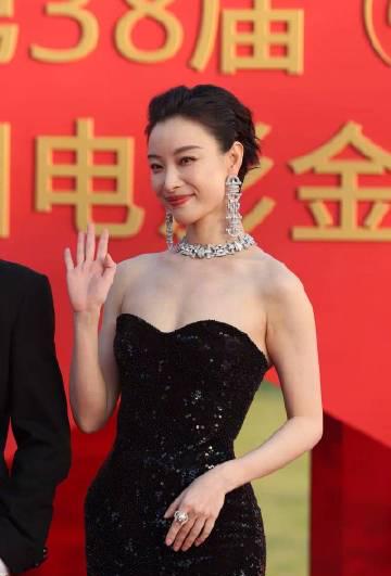 金鸡奖红毯造型全解析:手把手教你打造明星同款惊艳look