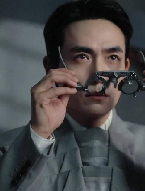 手把手教你解锁朱一龙新封面!海外党追星不再卡顿